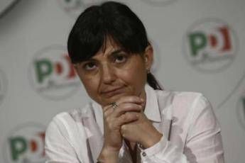 Stupro più odioso se da profugo, bufera su Debora Serracchiani Stupro più odioso se da profugo, bufera su Debora Serracchiani