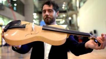 Il Fim cambia musica: arrivano il violino di seta, il big piano e l'aerodrums Il Fim cambia musica: arrivano il violino di seta, il big piano e l'aerodrums