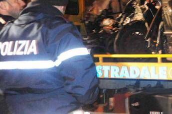 Mille Miglia choc, Ferrari contro utilitaria: grave una donna Mille Miglia choc, Ferrari contro utilitaria: grave una donna