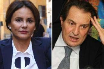 Corruzione, si dimette Vicari. Indagato anche Crocetta Corruzione, si dimette Vicari. Indagato anche Crocetta