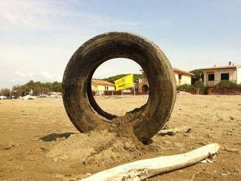 300 appuntamenti per ripulire 200 spiagge, arrivano i volontari Legambiente 300 appuntamenti per ripulire 200 spiagge, arrivano i volontari Legambiente