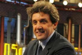 Insinna: Spero che Frizzi dal cielo non scuota la testa Insinna: Spero che Frizzi dal cielo non scuota la testa