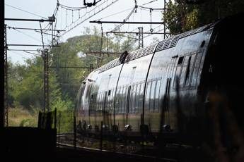 Francia, allerta per attacchi terroristici a ferrovie Francia, allerta per attacchi terroristici a ferrovie