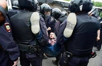 Russia vs. Navalny, raffica di arresti in tutto il Paese Russia vs. Navalny, raffica di arresti in tutto il Paese