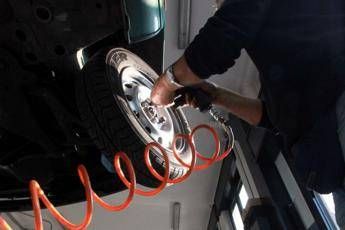 Auto, ecco quanto costa mantenerla Auto, ecco quanto costa mantenerla