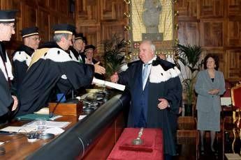 Quando la Cattolica conferì la laurea honoris causa a Helmut Kohl Quando la Cattolica conferì la laurea honoris causa a Helmut Kohl