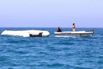 Nuovo naufragio nel Mediterraneo, oltre 120 morti Nuovo naufragio nel Mediterraneo, oltre 120 morti
