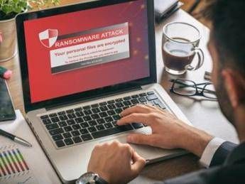 False e-mail Agenzia Entrate, 'contengono virus' False e-mail Agenzia Entrate, 'contengono virus'