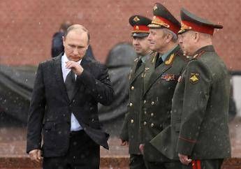 Russia, fermati 5 italiani attivisti per i diritti civili Russia, fermati 5 italiani attivisti per i diritti civili