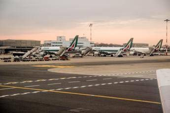 Cancellati 130 voli Alitalia Cancellati 130 voli Alitalia