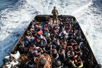 Scontro Salvini-Ong Scontro Salvini-Ong