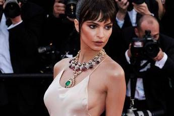 Emily Ratajkowski si è sposata Emily Ratajkowski si è sposata