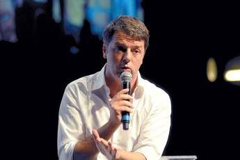 Renzi a contestatrice: Avete rubato lo dice a sua sorella Renzi a contestatrice: Avete rubato lo dice a sua sorella