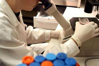 Alzheimer, doppio attacco al cervello Alzheimer, doppio attacco al cervello