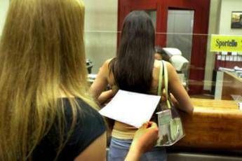 Banche, 17.500 esuberi da gennaio: 'un'ecatombe' Banche, 17.500 esuberi da gennaio: 'un'ecatombe'
