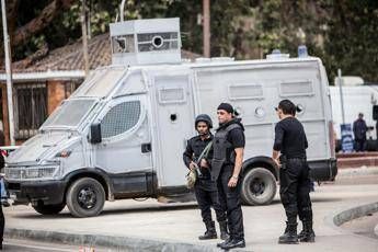 Strage di poliziotti in Egitto: 55 morti Strage di poliziotti in Egitto: 55 morti