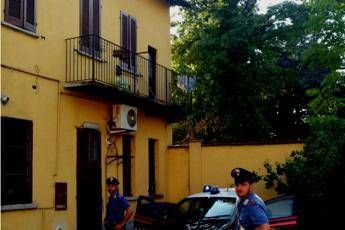 Volevo andare dall'amante, spacca la finestra: arrestato Volevo andare dall'amante, spacca la finestra: arrestato