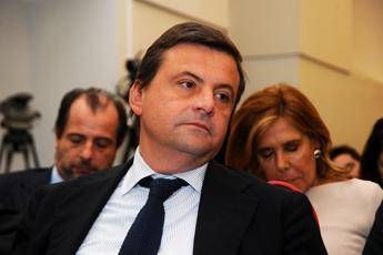 Calenda: Pd vuole abolire canone Rai? E' presa in giro Calenda: Pd vuole abolire canone Rai? E' presa in giro