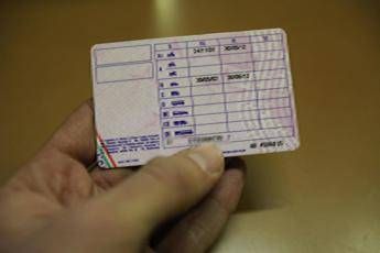 Patente ritirata, cosa fare se l'auto ti serve Patente ritirata, cosa fare se l'auto ti serve