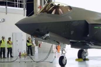 F35, costi raddoppiati ma non possiamo uscirne F35, costi raddoppiati ma non possiamo uscirne