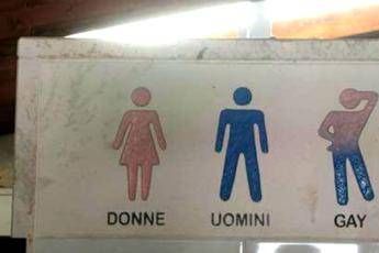Toilette per gay in Salento: è polemica Toilette per gay in Salento: è polemica