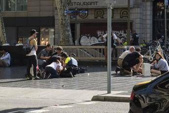 Attentatore Barcellona ucciso a Cambrils Attentatore Barcellona ucciso a Cambrils