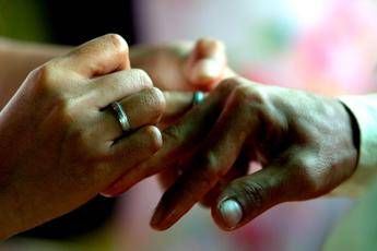 Finte nozze per cittadinanza: 15 indagati Finte nozze per cittadinanza: 15 indagati