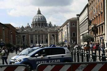 Voleva avvelenare l'acqua di Roma, espulso marocchino Voleva avvelenare l'acqua di Roma, espulso marocchino