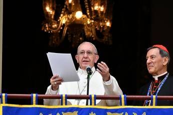 Papa: Narcotraffico ingrassa paradisi fiscali Papa: Narcotraffico ingrassa paradisi fiscali