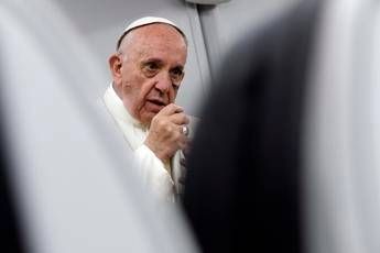 Papa: Chi va con le prostitute è un criminale Papa: Chi va con le prostitute è un criminale