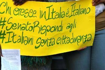 Ius soli, via dal calendario del Senato Ius soli, via dal calendario del Senato