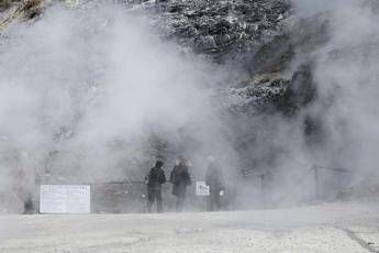 Padre, madre e figlio morti in una Solfatara Padre, madre e figlio morti in una Solfatara