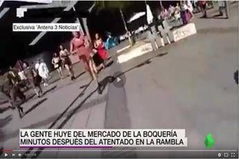 Attentato Barcellona, il terrorista alla passante: Che succede? Non lo so Attentato Barcellona, il terrorista alla passante: Che succede? Non lo so