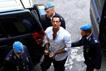 Corona, la lettera: Disposto a sacrificare mia vita Corona, la lettera: Disposto a sacrificare mia vita