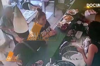 Noemi e il fidanzato insieme, le ultime immagini Noemi e il fidanzato insieme, le ultime immagini