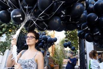 Stop al carbone entro il 2025, Wwf manifesta a Roma Stop al carbone entro il 2025, Wwf manifesta a Roma