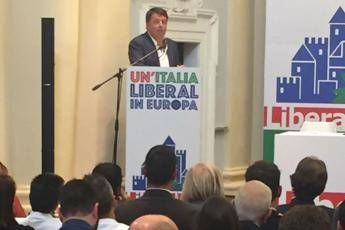 Renzi: Taglio tasse o lo facciamo noi o nessuno Renzi: Taglio tasse o lo facciamo noi o nessuno