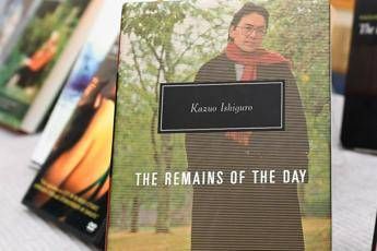 'Quel che resta del giorno', il capolavoro del Nobel Ishiguro 'Quel che resta del giorno', il capolavoro del Nobel Ishiguro