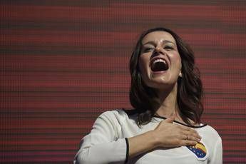 La bella Inés, l'eroina che dice no alla rivoluzione catalana La bella Inés, l'eroina che dice no alla rivoluzione catalana