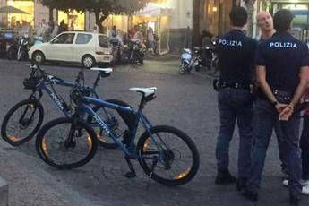 Al Vomero arrivano i poliziotti in bicicletta Al Vomero arrivano i poliziotti in bicicletta