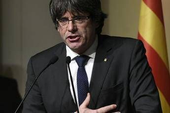 Puigdemont attacca l'Europa: Basta difendere Madrid Puigdemont attacca l'Europa: Basta difendere Madrid