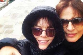 Weinstein mi abbordò sulla spiaggia, parla la figlia di Laura Morante Weinstein mi abbordò sulla spiaggia, parla la figlia di Laura Morante