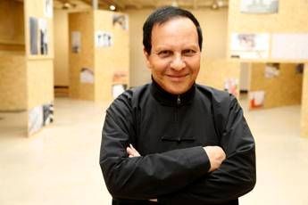 E' morto Azzedine Alaïa, l'ultimo re della moda francese E' morto Azzedine Alaïa, l'ultimo re della moda francese