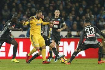 Higuain stende il Napoli Higuain stende il Napoli