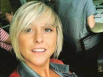 Speriamo crepi, l'odio infame su Nadia Toffa Speriamo crepi, l'odio infame su Nadia Toffa