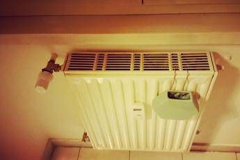 Paghi anche a termosifone spento Paghi anche a termosifone spento