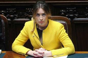 Gentiloni difende Boschi: Ha chiarito tutto Gentiloni difende Boschi: Ha chiarito tutto