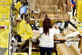 Amazon assume, 1700 posti in Italia Amazon assume, 1700 posti in Italia