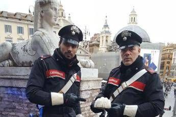 Roma, statua di piazza del Popolo perde pezzo Roma, statua di piazza del Popolo perde pezzo