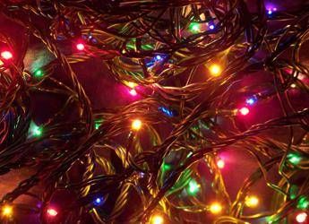 Luci e luminarie, cosa fare quando giungono a fine vita Luci e luminarie, cosa fare quando giungono a fine vita